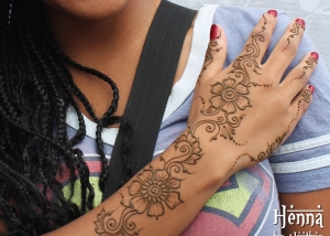 Ten Minute Henna Party Flowers