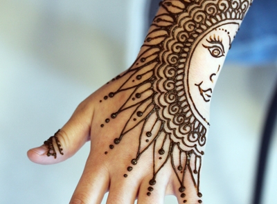 Henna Sun Design for Side of Hand