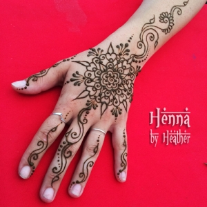 henna_temporary_tattoo_mandala_swirls_red_newport_jazz_festival