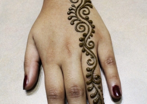 Swirl Henna Design with Teardrops - Henna by Heather