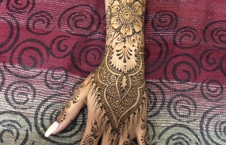 Breathing new life into an old favorite henna design :)