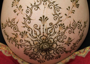 Prenatal Henna Design for low-carrying baby belly - Henna by HEather