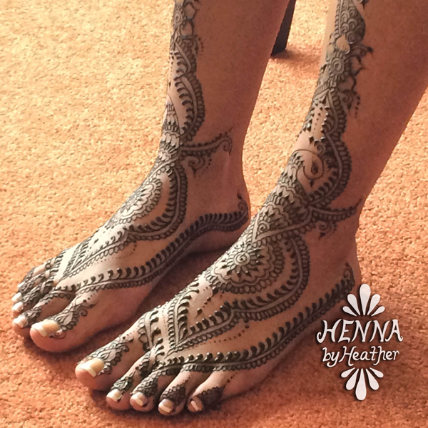 henna_foot_peacock_bridal_design_mehndi
