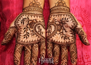 Light Heart Henna Palms - HennaByHeather