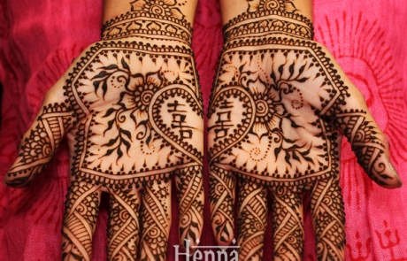 Light Heart Henna Palms - HennaByHeather